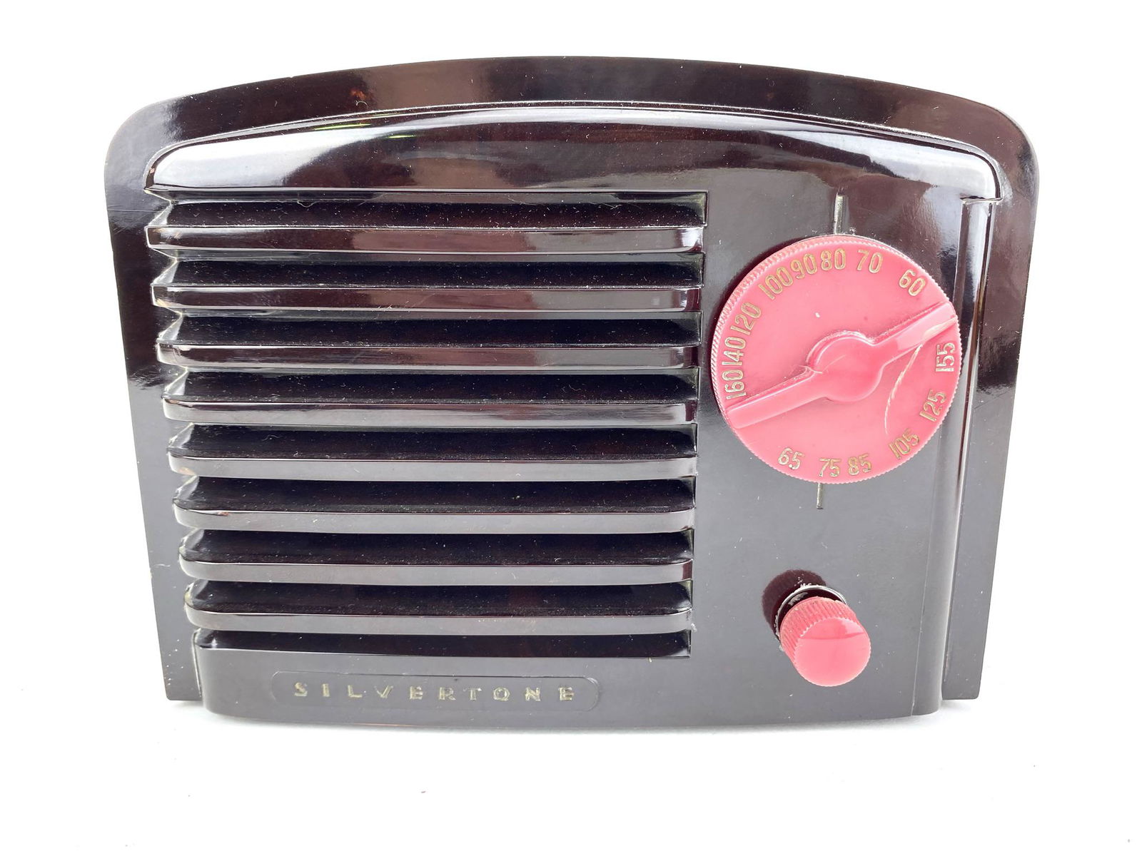 Art Deco Bakelite Silvertone Tube Radio Red Dial (1 of 7)