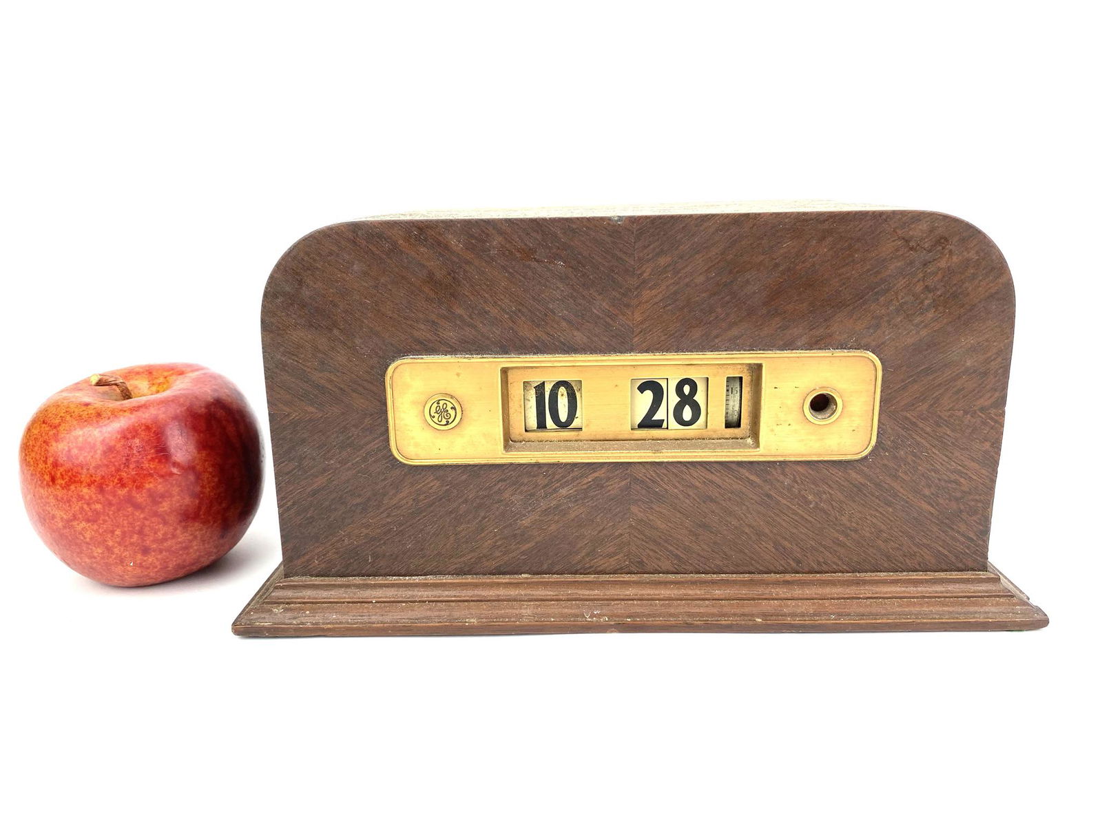 Art Deco Wood GE Model 8B06 Digital Flip Clock (1 of 8)