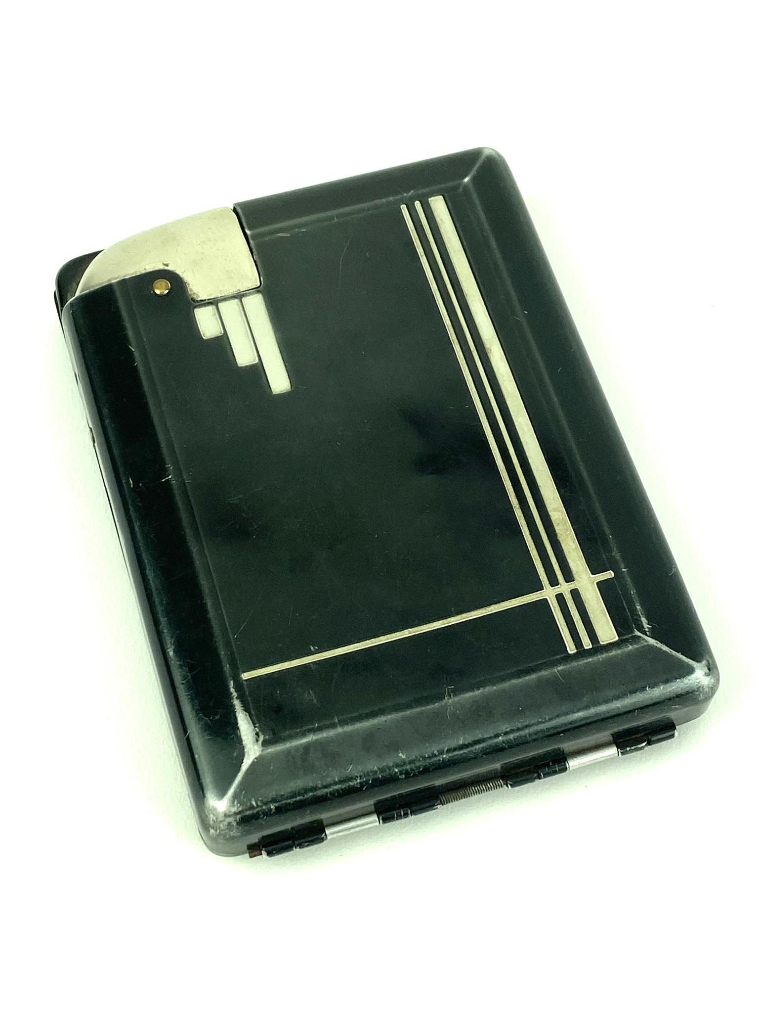 Art Deco Cigarette Case Dispenser Lighter (1 of 6)