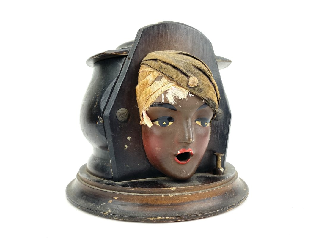 Art Deco Gypsy Lady Cigarette Dispenser (1 of 9)