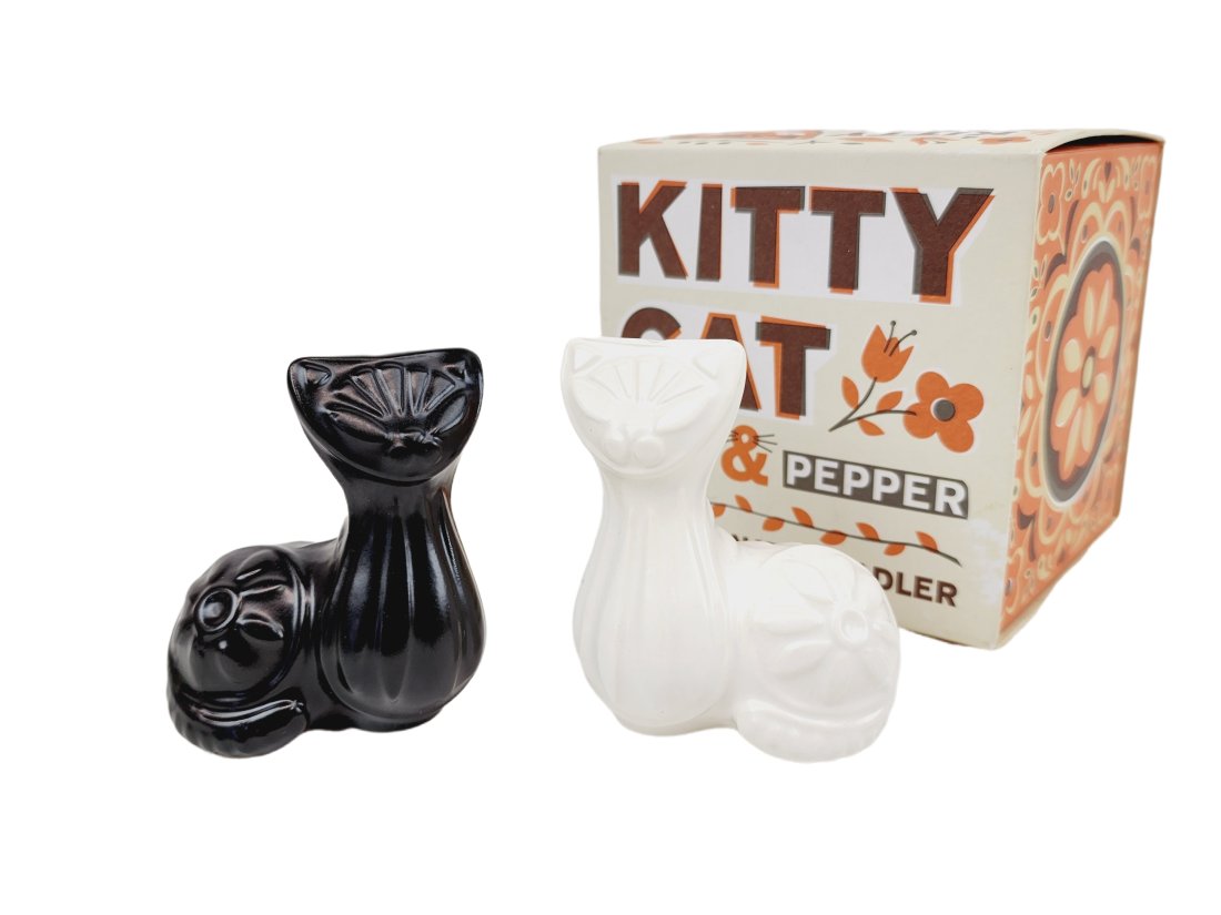 Jonathan Adler Kitty Cat Salt & Pepper Shakers: Modernist black and white cat salt/pepper shakers designed by Jonathan Adler. Measure about 3" x 3"