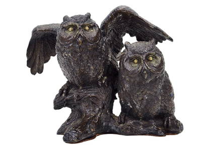 Vintage Heavy Bronze Owl Sculpture: Vintage heavy bronze detailed owl sculpture by unknown artist. Measures 8" x 11" x 9"