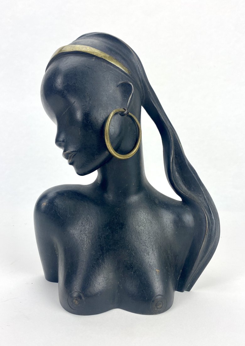 Hagenauer Art Deco Austrian Bronze Nude Lady Bust Sculpture: Large original African lady bust by Hagenauer Workshops Vienna, Austria. Impressed mark Hagenauer Wien Handmade. Measures 9.5"t x 7"w x 3"d. Domestic shipping $45.