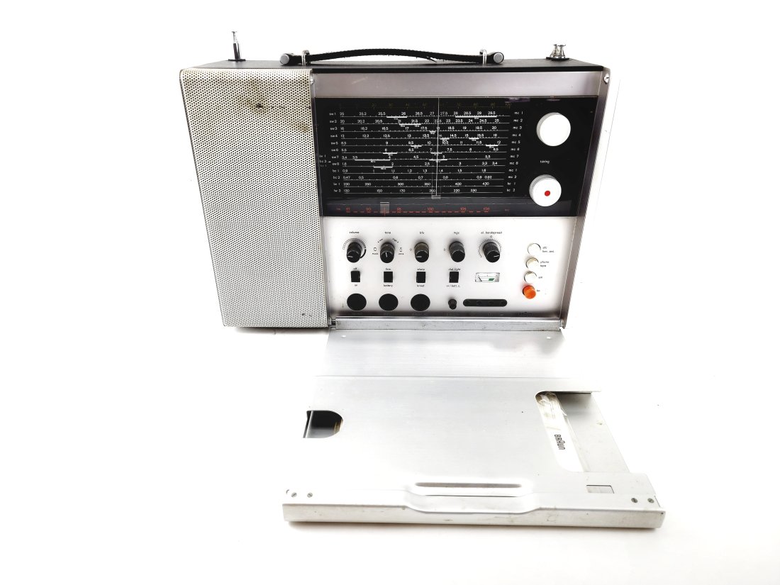 Vintage Dieter Rams for Braun T-1000CD World Receiver Radio Germany 1960s (1 of 8)