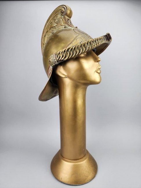 Antique Victorian British Firefighter Helmet MFB Merryweather Fire Brigade (1 of 10)