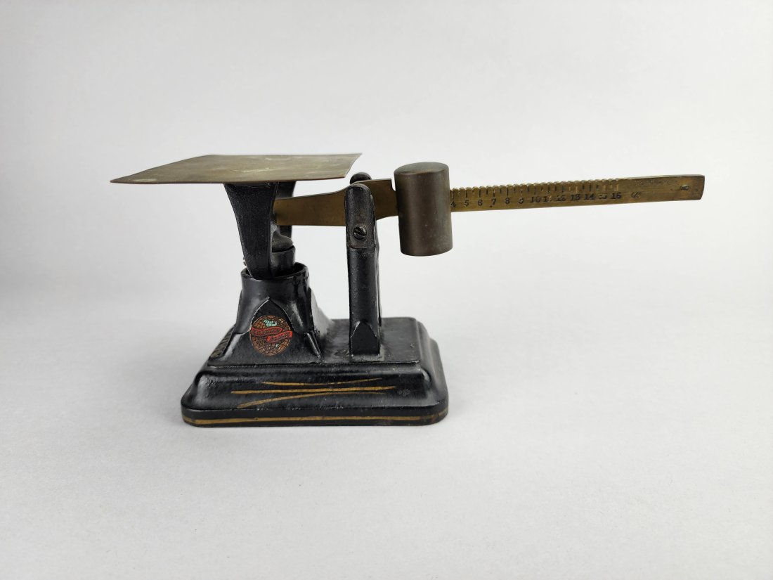 Antique Cast Iron Fairbanks Scale 1lb (1 of 8)