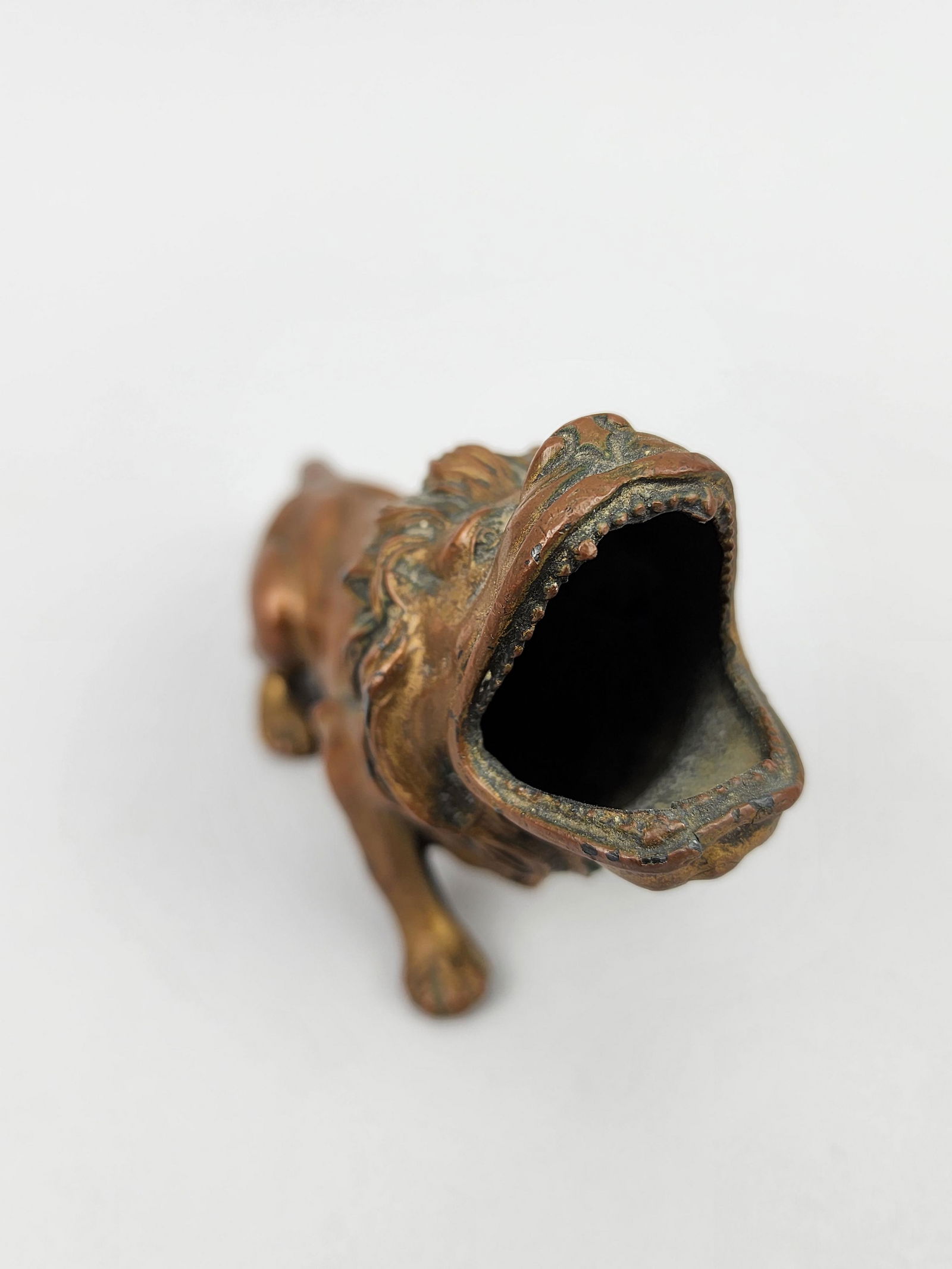 Jennings Brothers 1982 Bronze Finish Lion Cigar Ashtray Figure