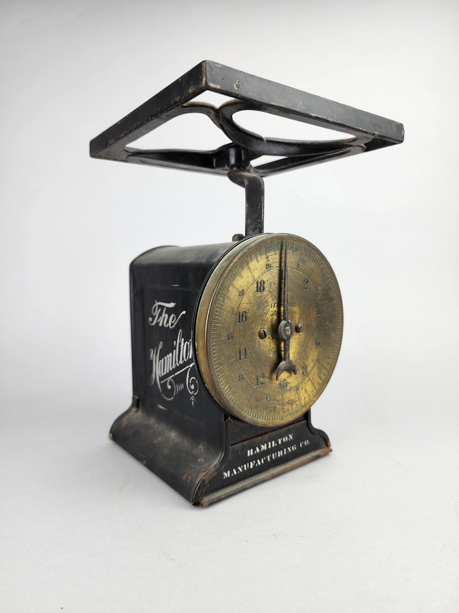 Antique 19th Century The Hamilton Manufacturing Co. Scale (1 of 5)