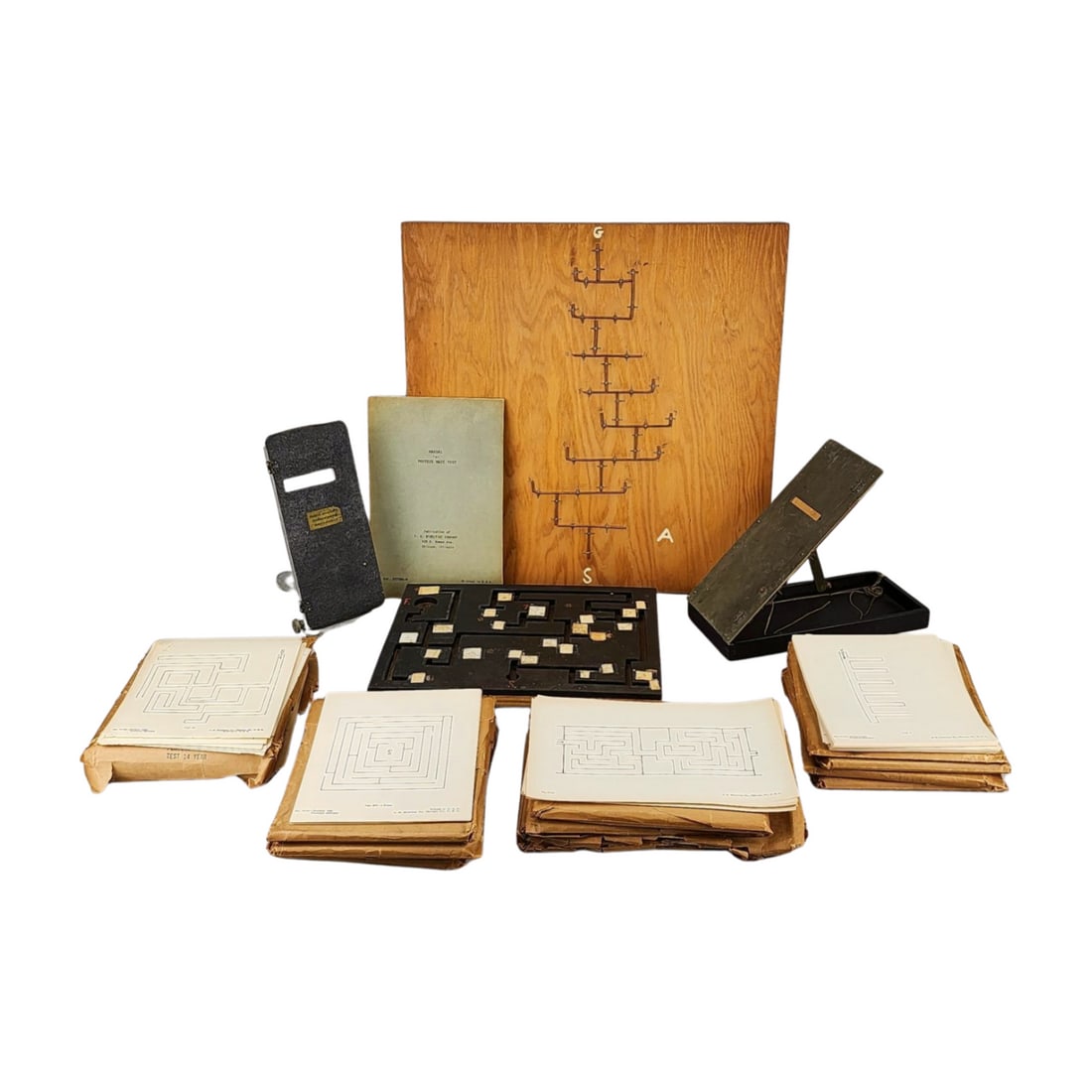 Vintage 1930 Memory Measuring Tools & Apparatus (1 of 8)