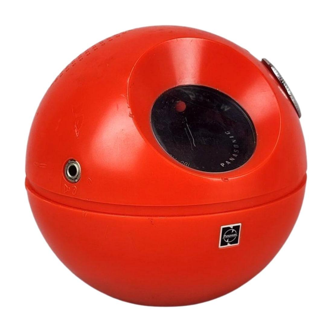 Vintage Panasonic R-70 Pana-Pet Radio, Japan, 1970s: Classic Panasonic model R-70 Pana-Pet radio in bright red, manufactured by Matsushita Electric Industrial Co. in Japan. Distinctive spherical design with a front dial and side jack port. Measures 4 1/