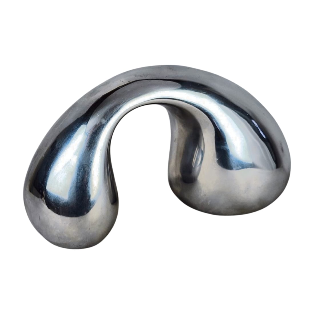 Vintage Peter & Eva Moritz Biomorphic Modern Sculpture: Swedish free form modern aluminum sculpture by Peter & Eva Moritz, unsigned. Measures 8" x 14" x 6".