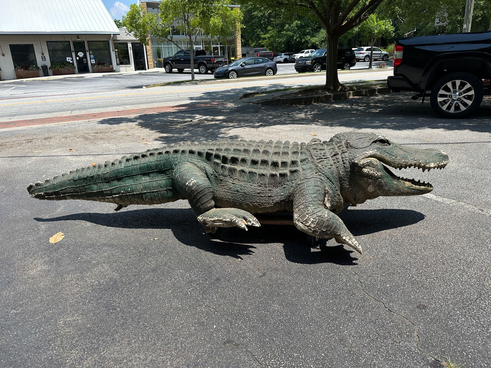Animatronic Lifesize Crocodile From Putt Putt - 4