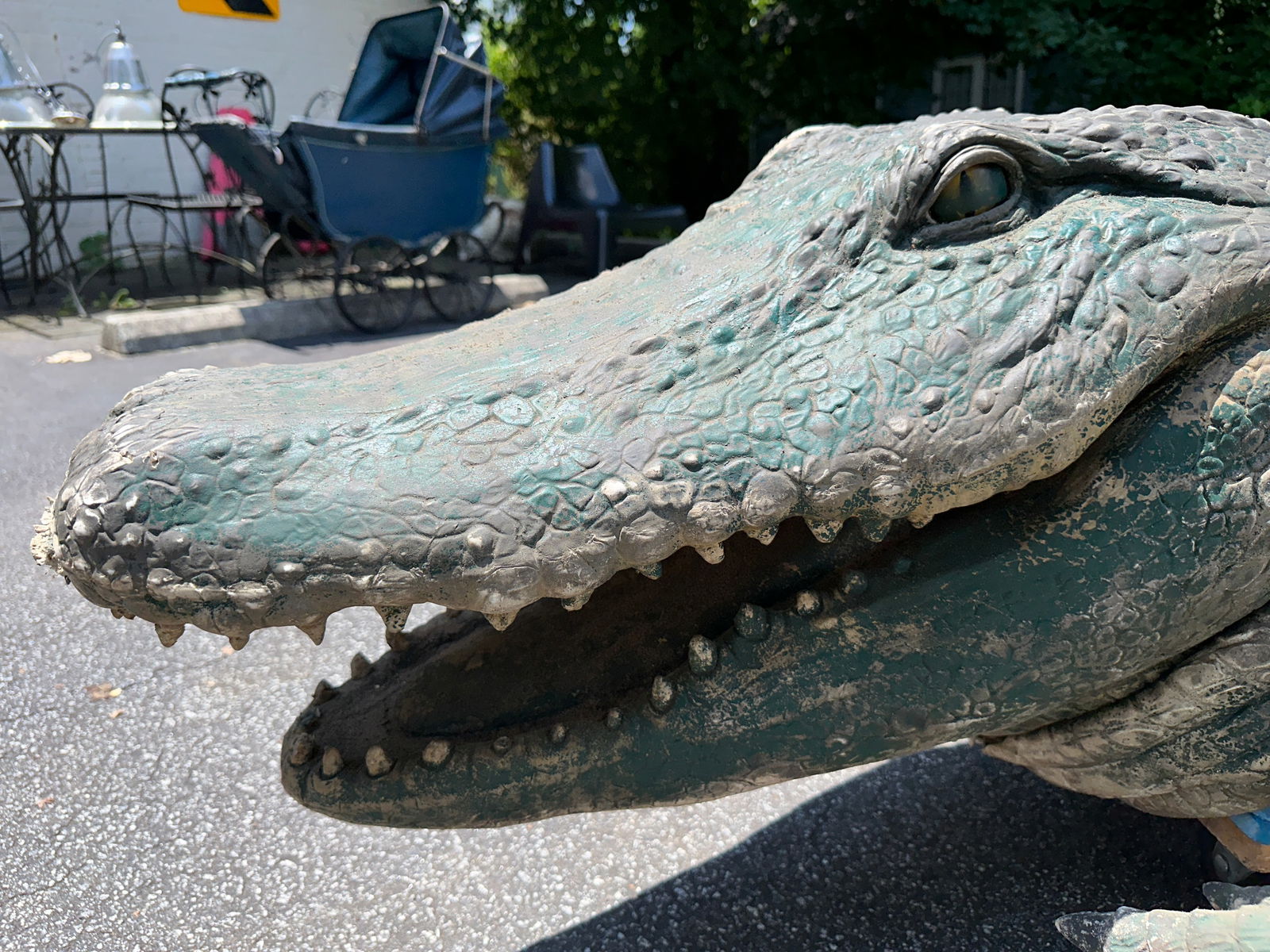 Animatronic Lifesize Crocodile From Putt Putt - 8