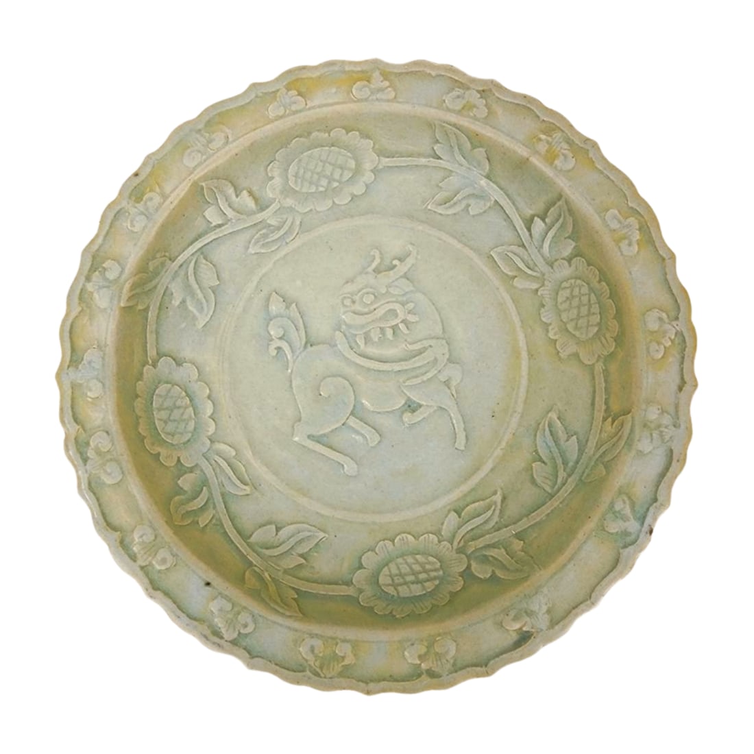 Antique Celadon Asian Plate w/ Foo Dog Motif: Antique celadon glaze plate with Foo Dog in center. Appears to be Chinese. Has an old auction inventory label on backside. Measure 8 5/8" x 1 3/4".
