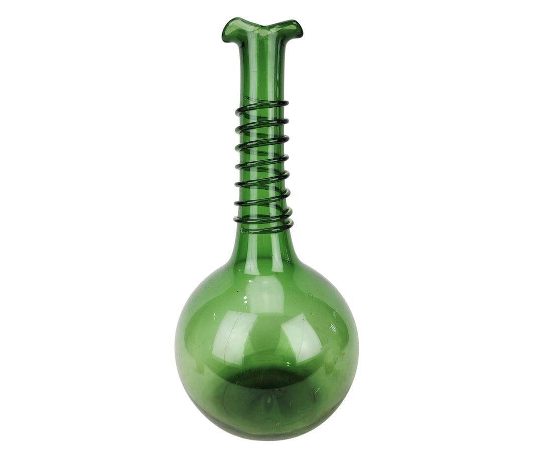 Vintage Blenko Myers Green Art Glass Spiral Vase (1 of 6)