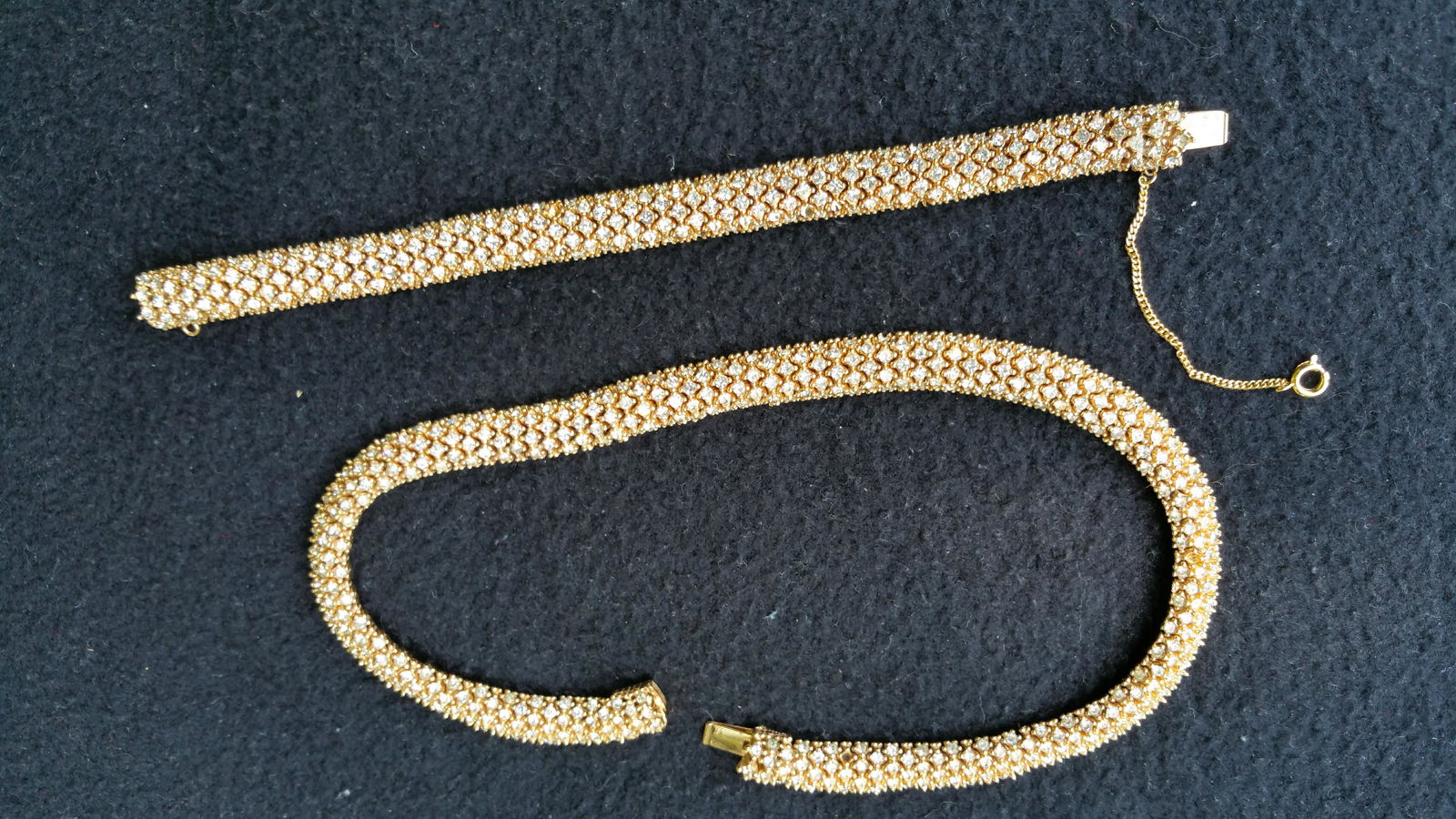 2 Pieces Ciner Necklace & Wrist Bracelet: Surpassing Beauty, Crafted to be as stunning as a Diamond and Gold Necklace and Bracelet, Signed Ciner, High End Vintage Gold Tone glass diamond necklace and Bracelet, 14" necklace and 7" bracelet, El