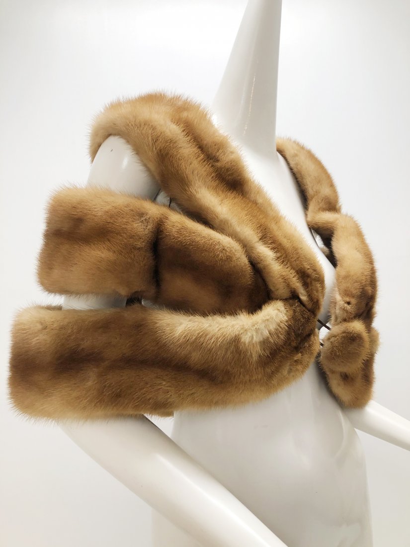 1960 Hazel Three Tiered Mink Stole (1 of 3)