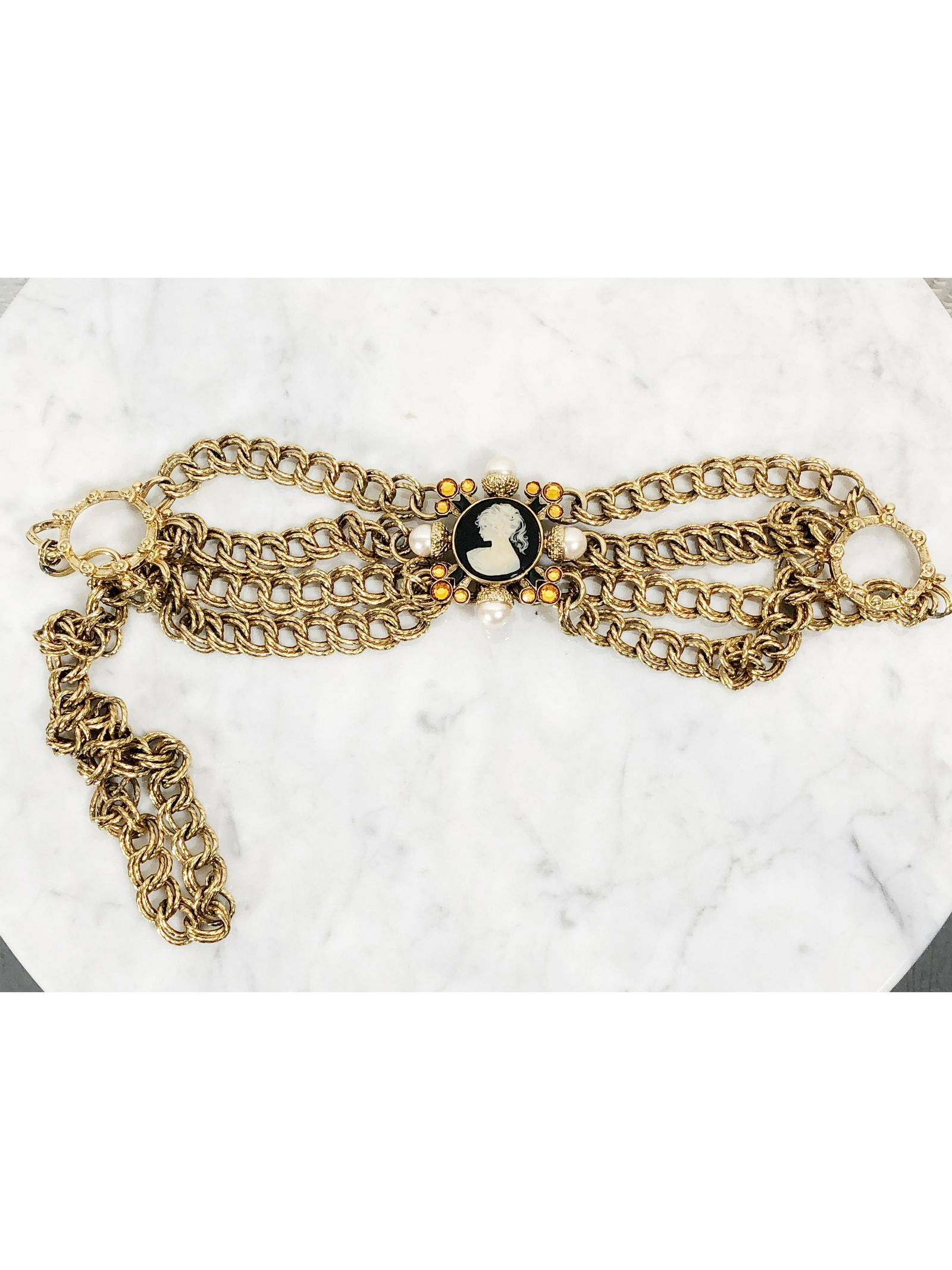 1980s Cameo Swag Chain Belt In The Style Of Chanel (1 of 4)