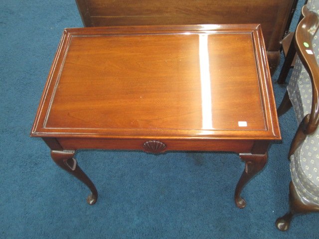 Mahogany Queen Anne Tea Table: Mahogany stand with pull out candle stands. Table measures 25"H x 28"W x 18"D and is in very good condition.