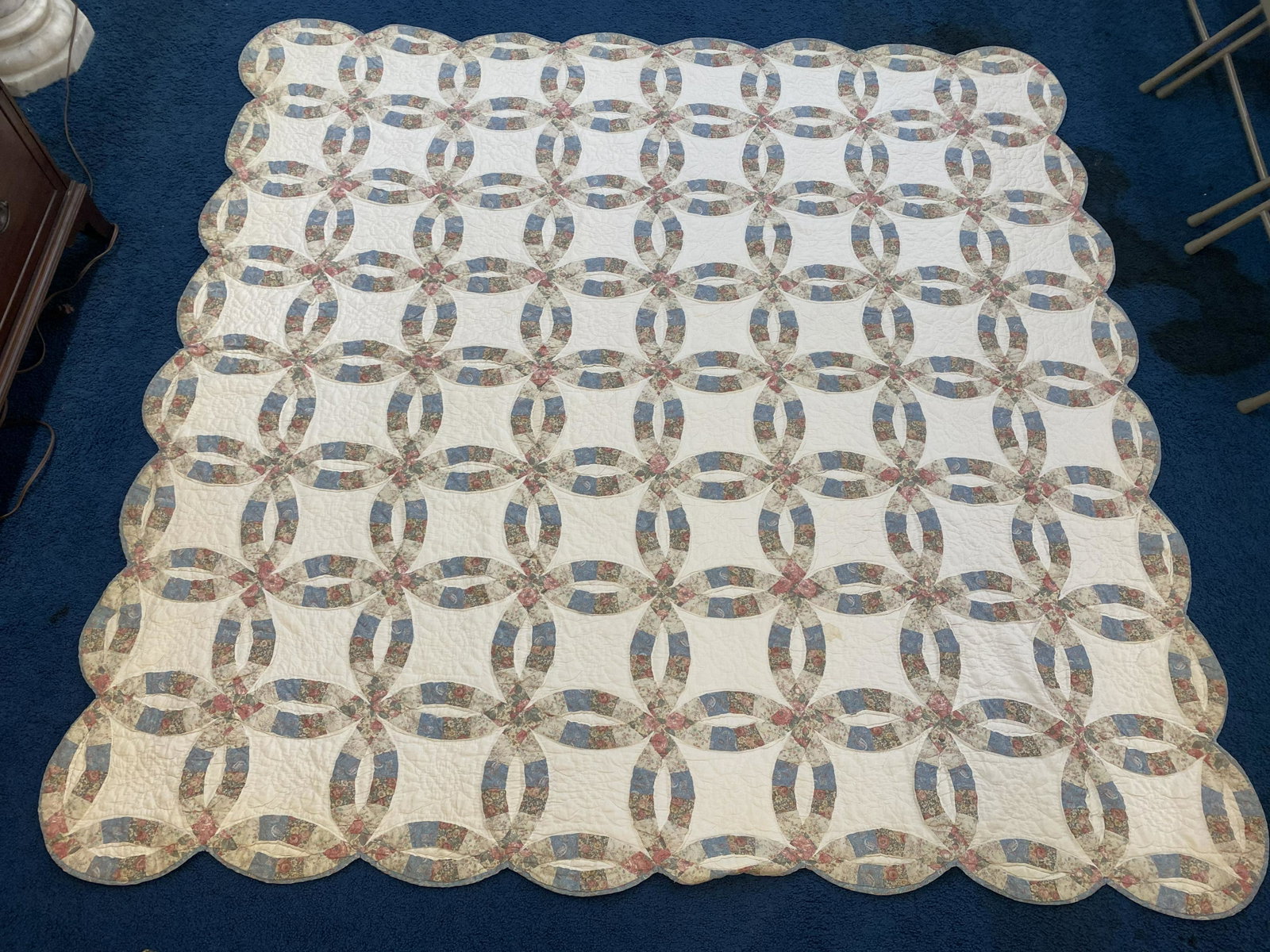 Vintage Double Wedding Ring Quilt: 82"x82". Good condition with wear