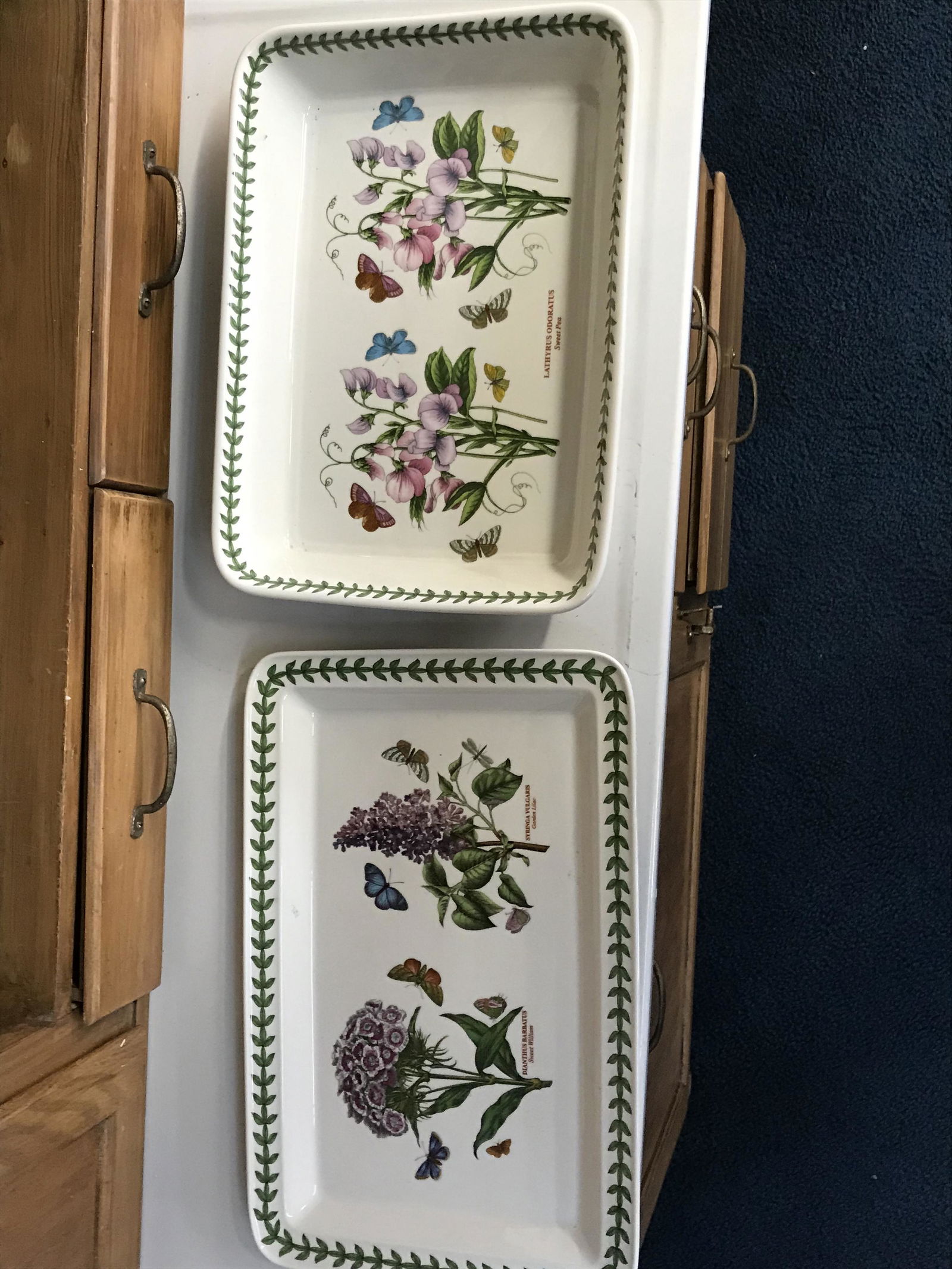 Two Pcs Port Merrion Bakeware (1 of 4)
