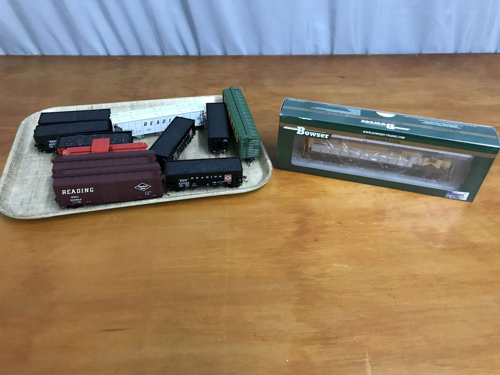 12 Pieces Reading Railroad Trains (1 of 3)