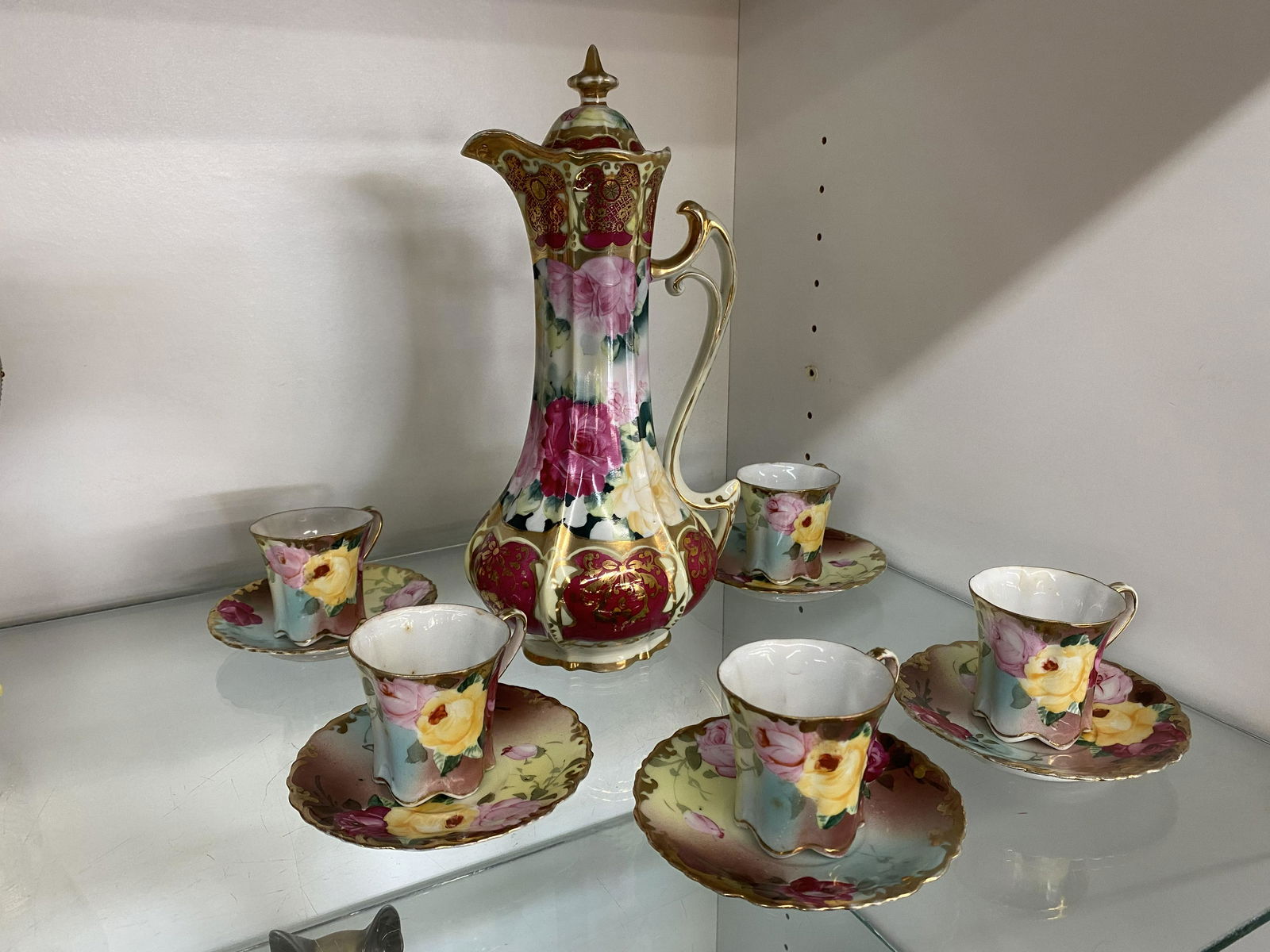 Royal Nippon Chocolate Set (1 of 2)