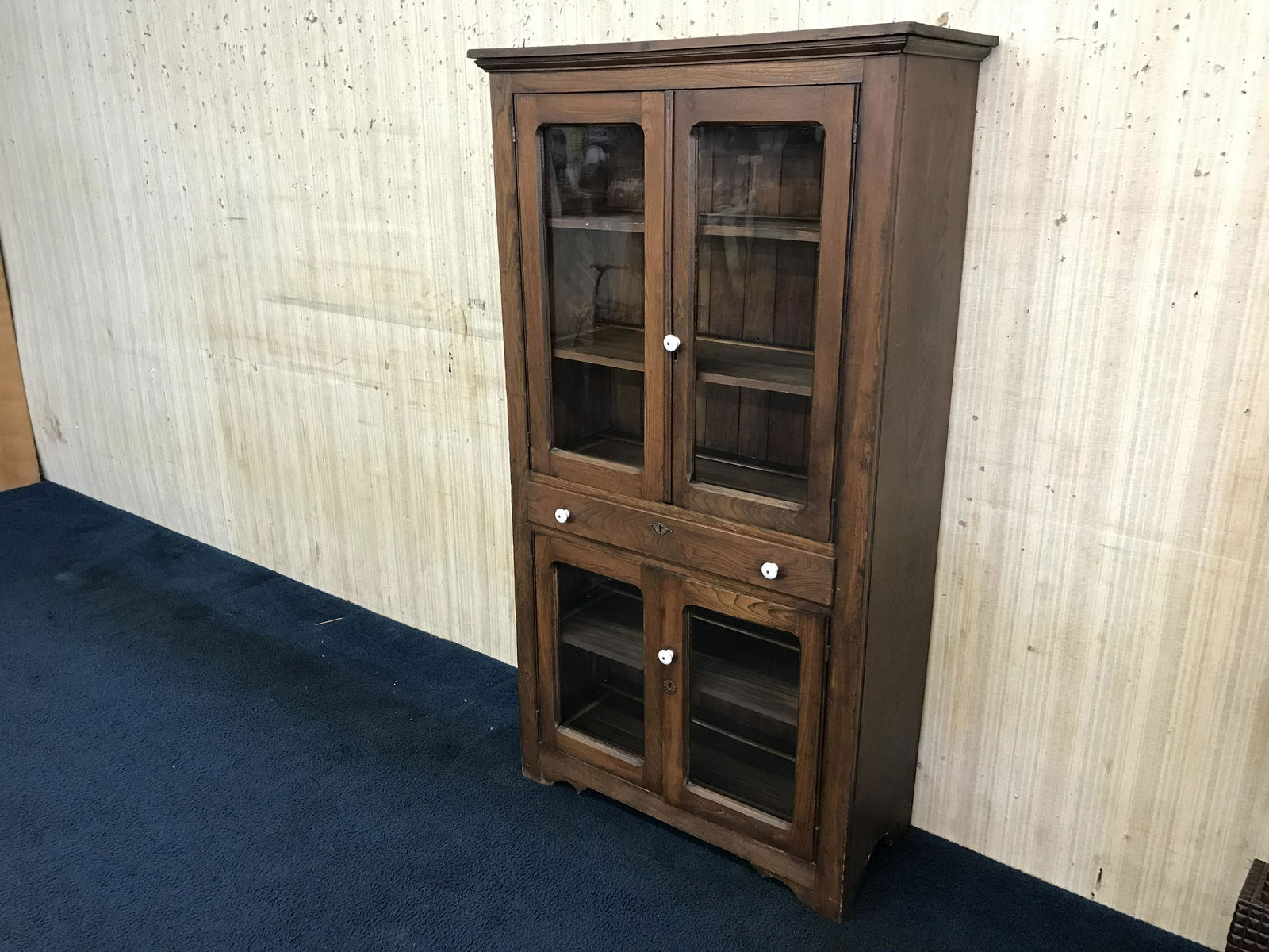 Oak Kitchen Cabinet (1 of 3)