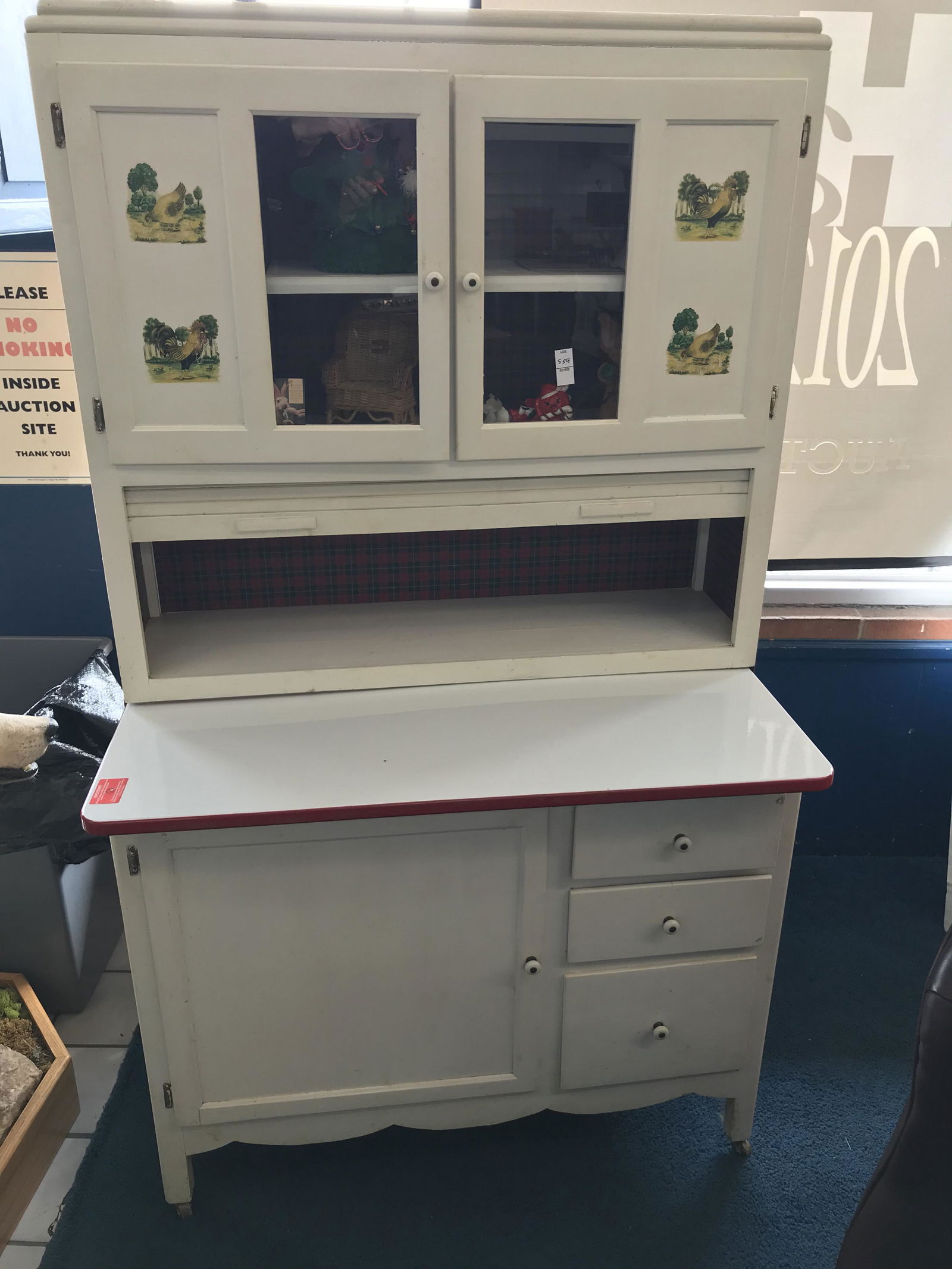 Vintage Kitchen Cabinet (1 of 3)