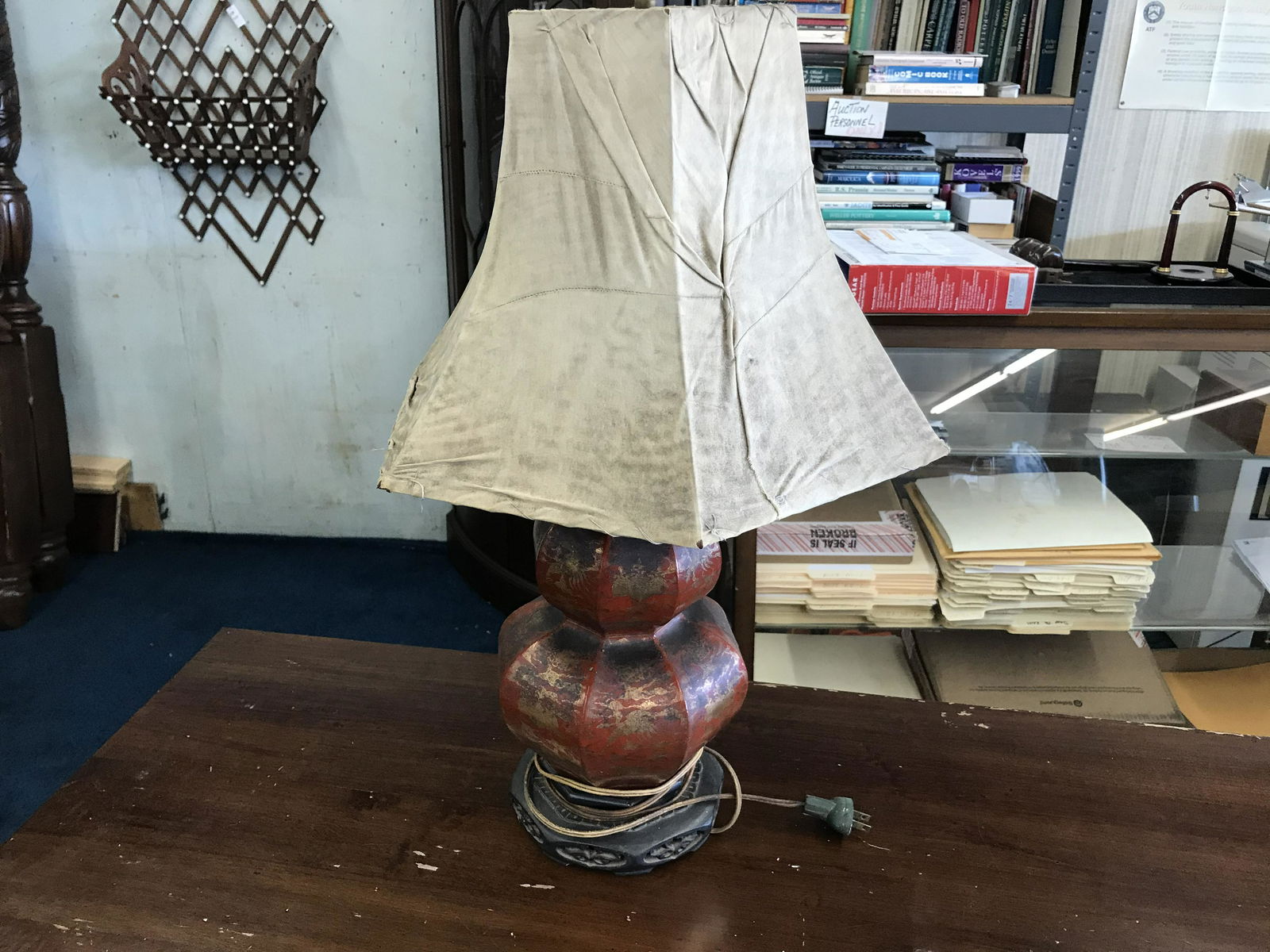Vintage Asian Lamp (1 of 3)