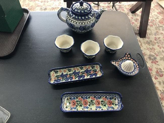 7 Pieces Polish Pottery (1 of 2)