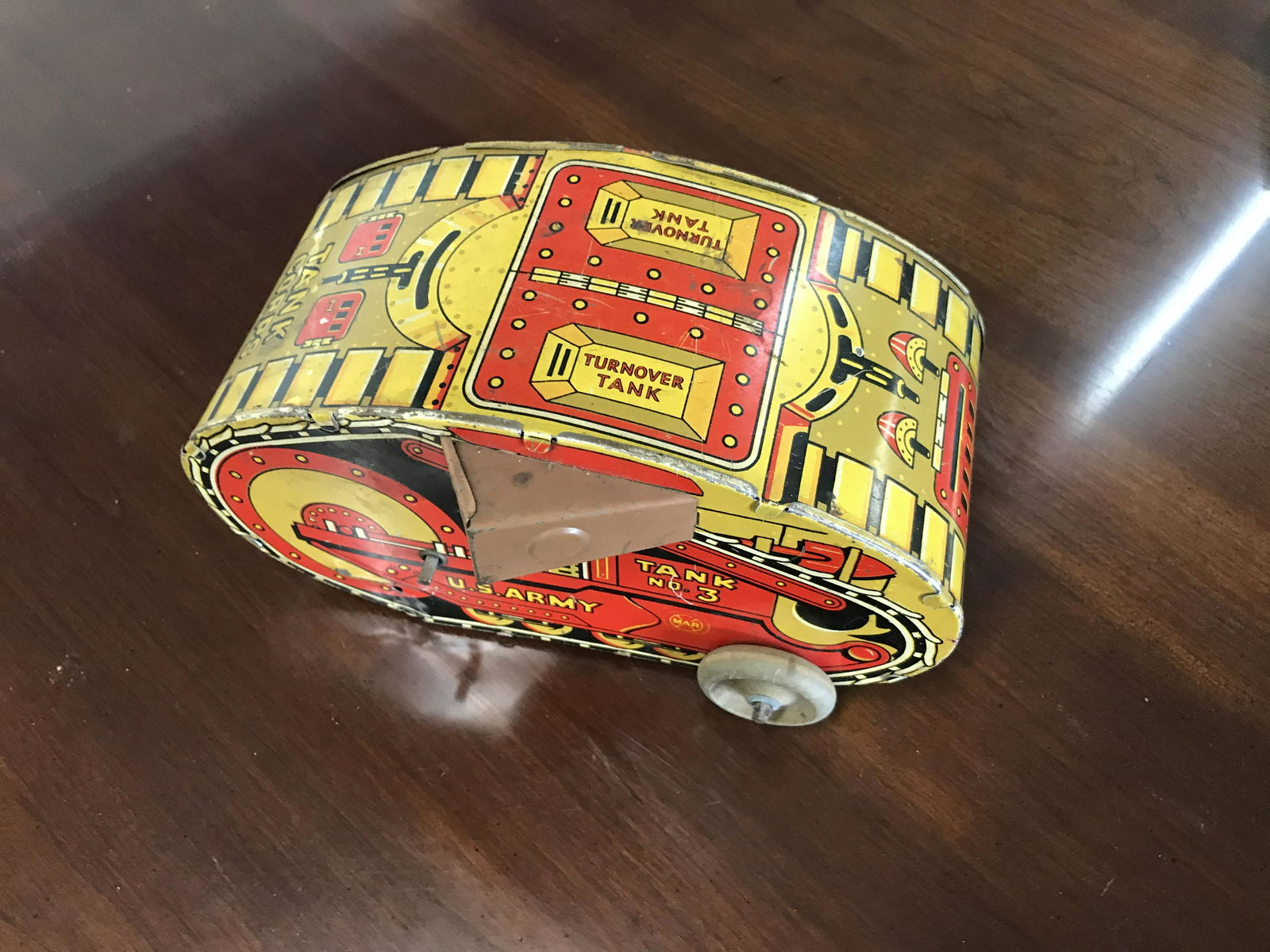 Marx Turnover Tank Tin Toy (1 of 2)