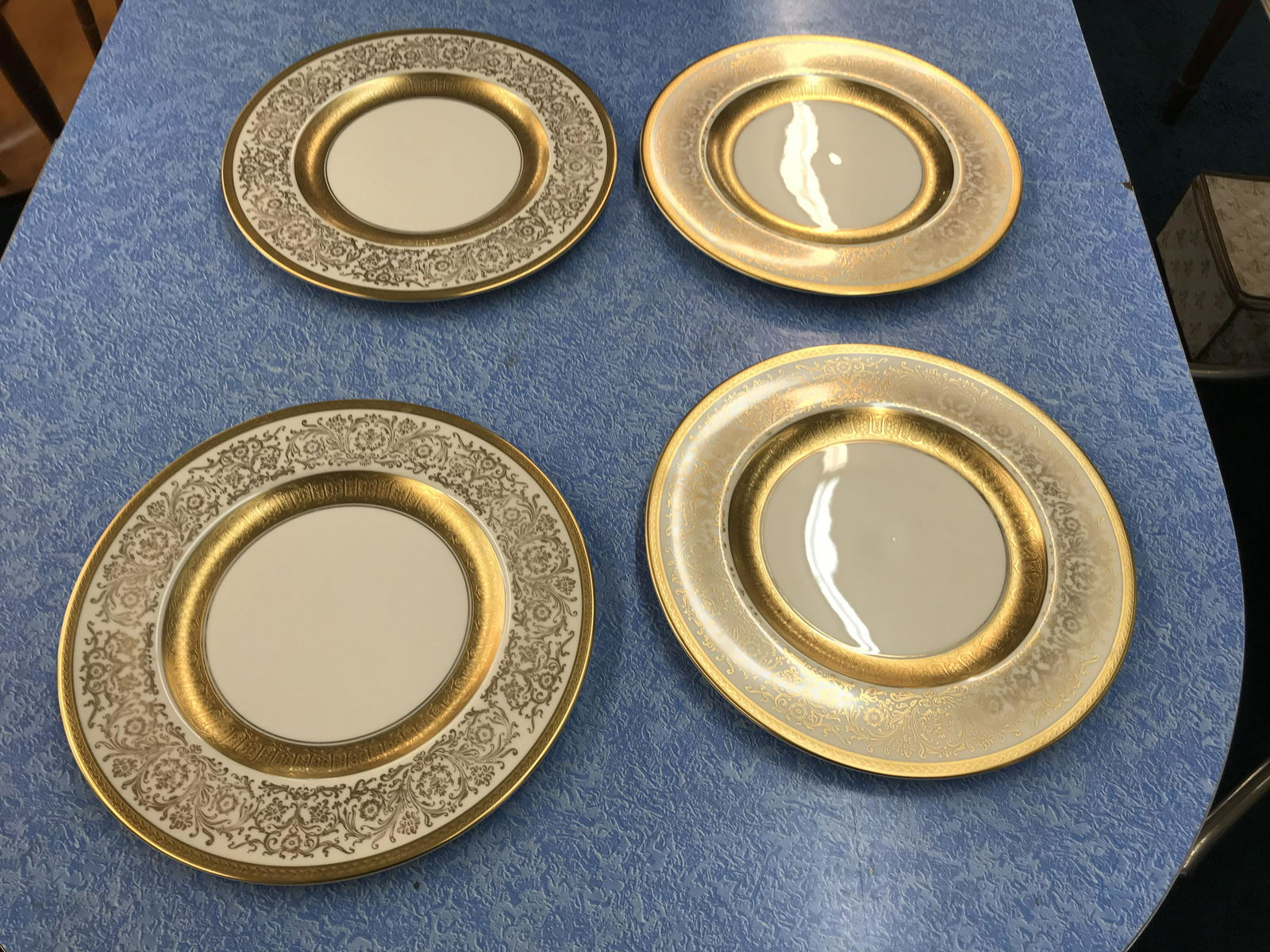 Four Gold Pickard Dinner Plates (1 of 3)