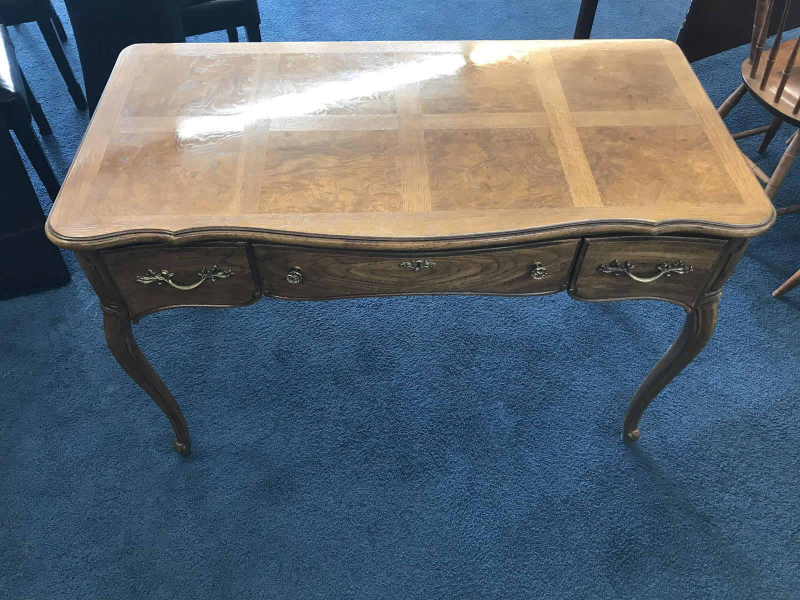 Thomasville Oak Writing Table: Inlay top, 45"Wx30"H.
