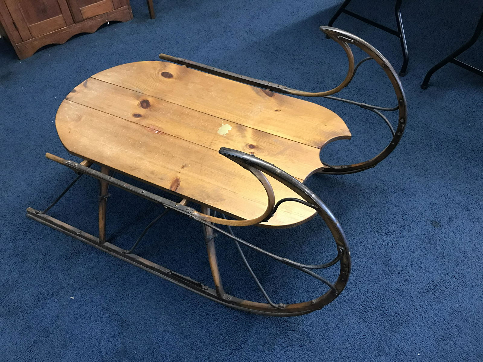 Antique Sleigh (1 of 6)