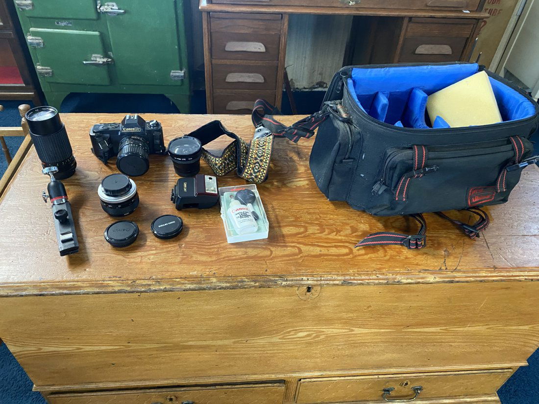 CanonT50 Camera with Lenses (1 of 6)