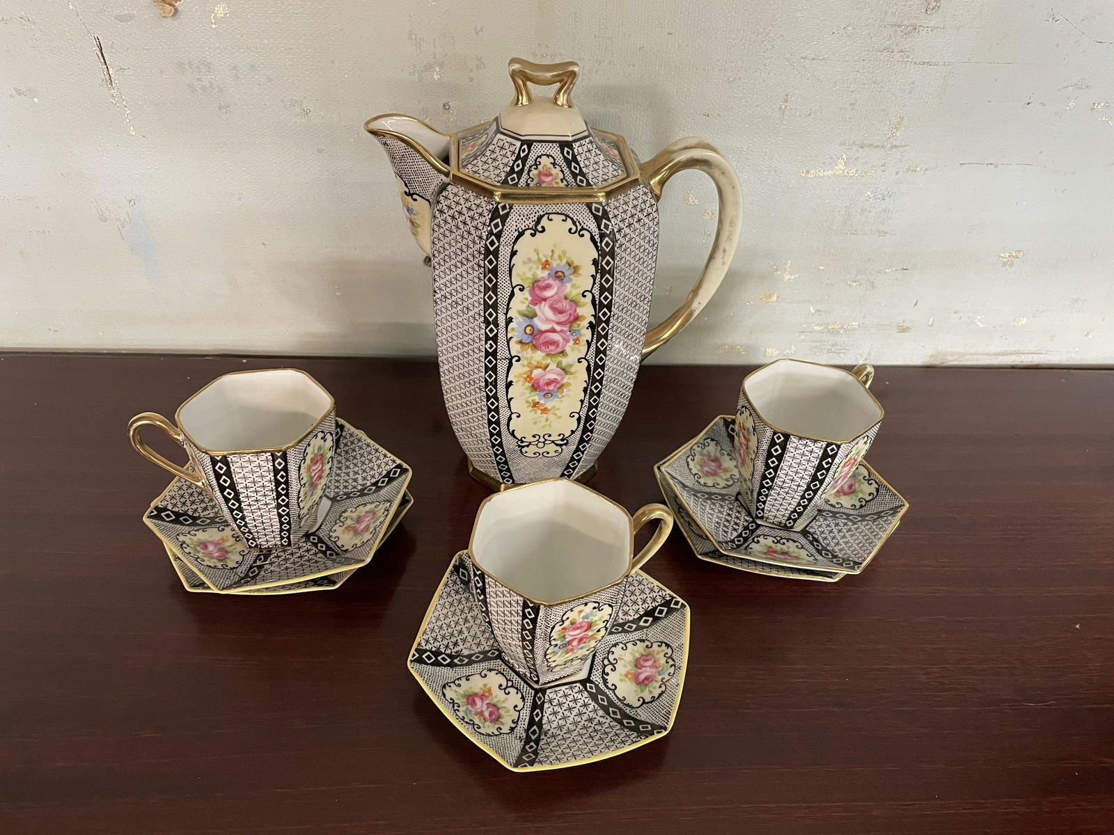 9 Piece Nippon Chocolate Set (1 of 2)