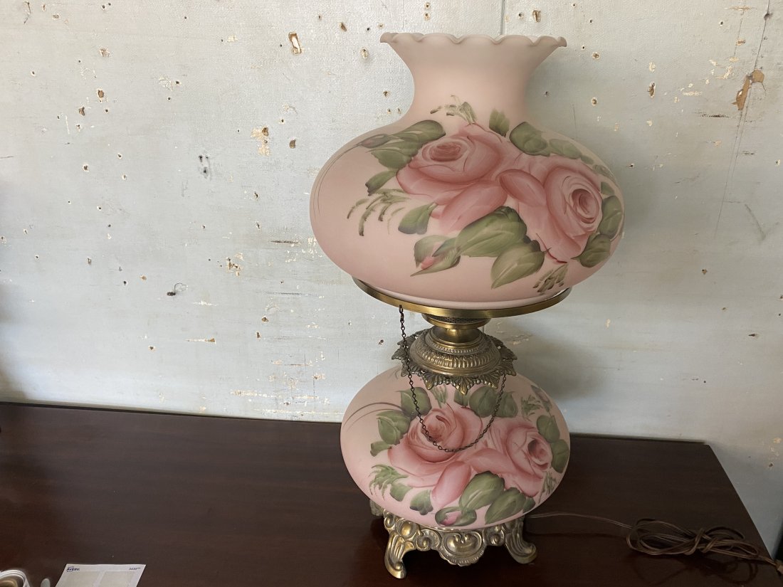 Gone with the Wind Lamp: Lamp measures 25"H X 12"W and is in working order