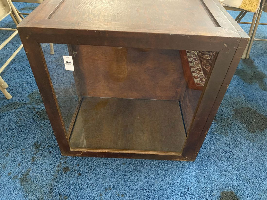 Antique Oak Display Case (1 of 5)