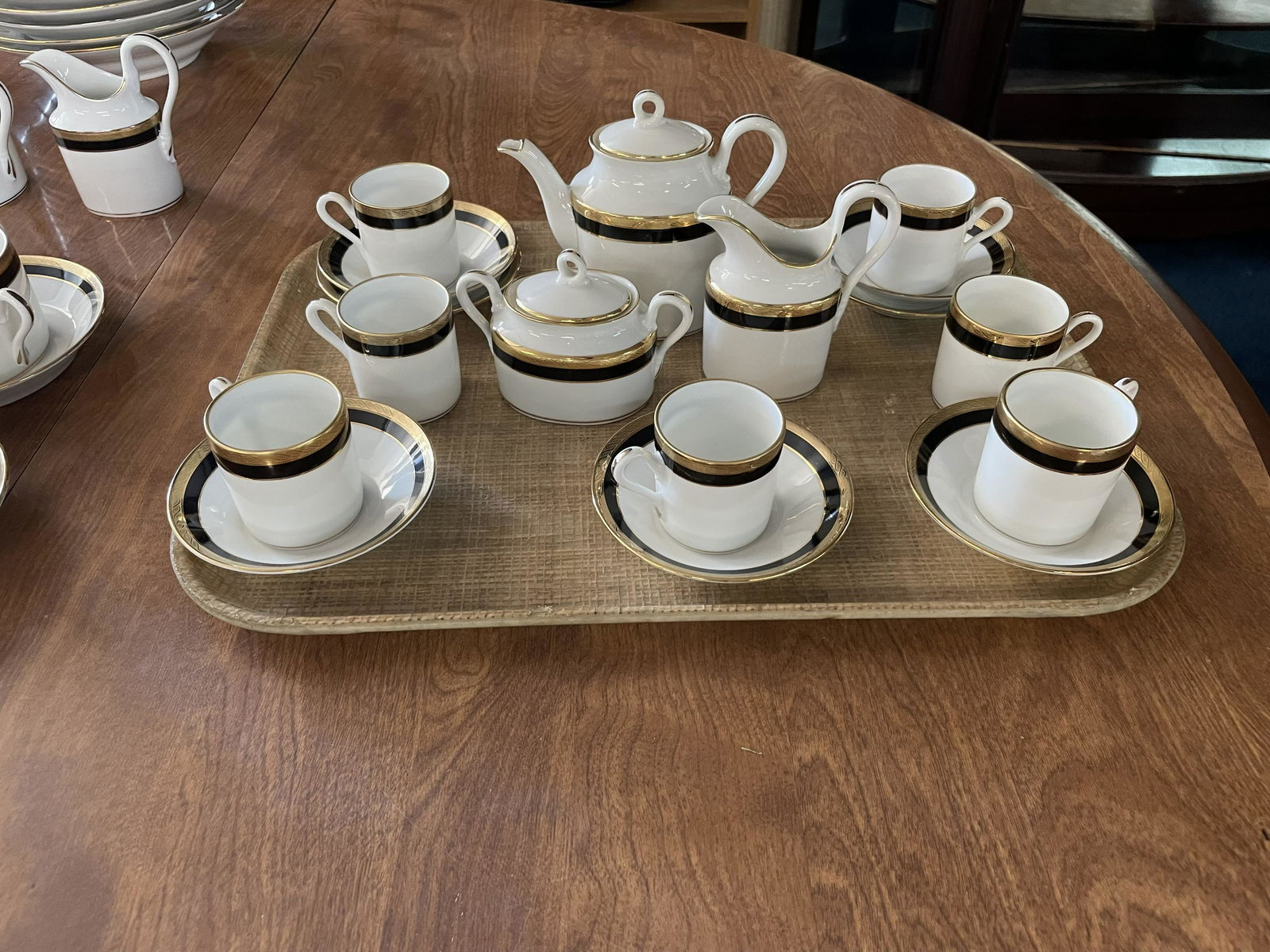 17 Piece Richard Ginori Tea Set (1 of 3)