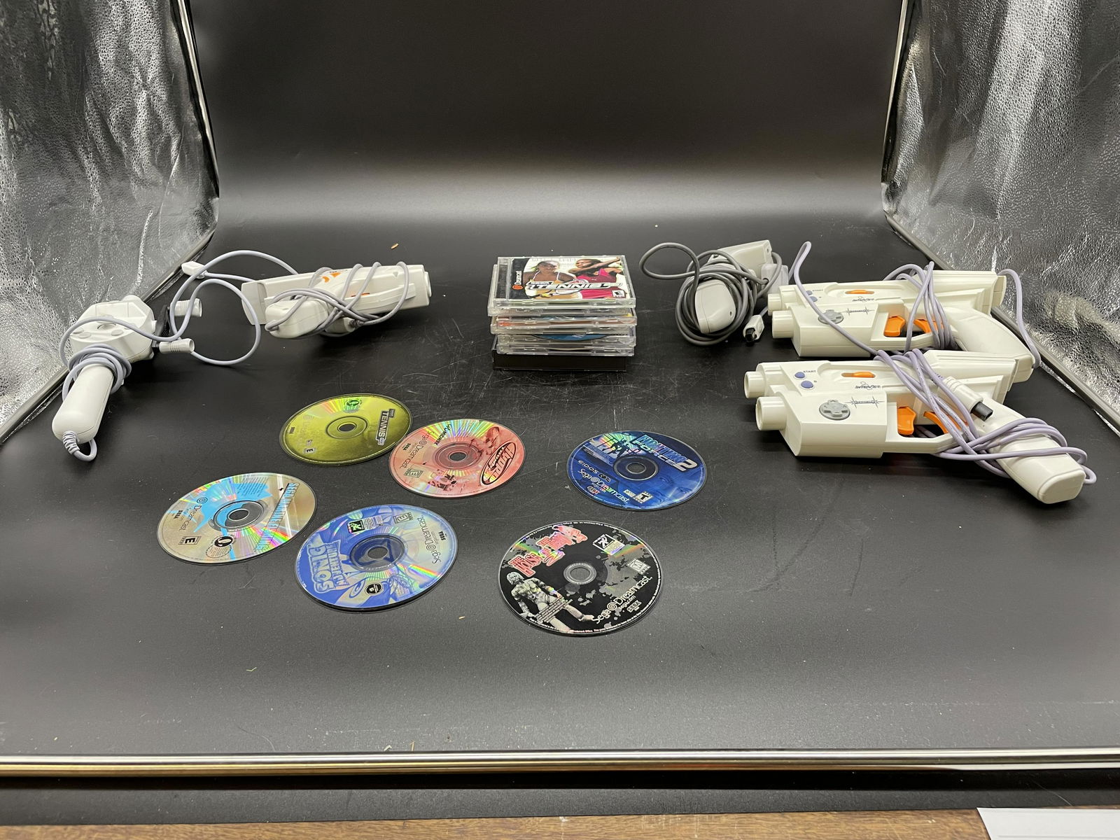 Sega Dreamcast Games & Accessories (1 of 5)