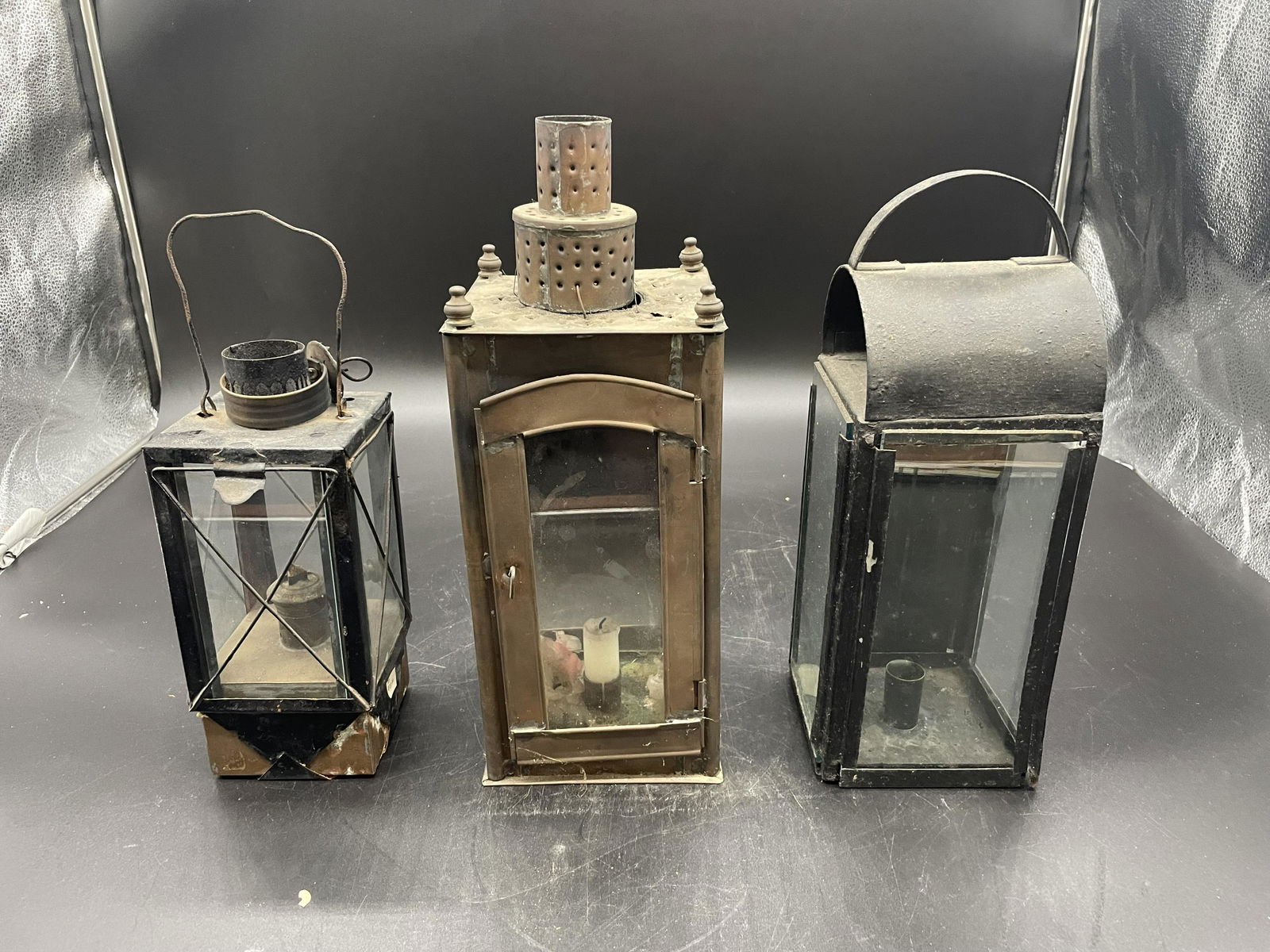 19thC Brass and Tin Lamps (1 of 5)