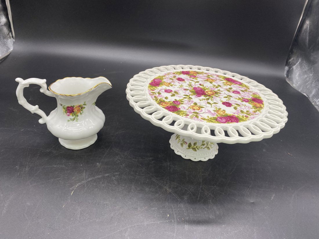 2 Pieces Royal Albert Old Country Rose China (1 of 3)