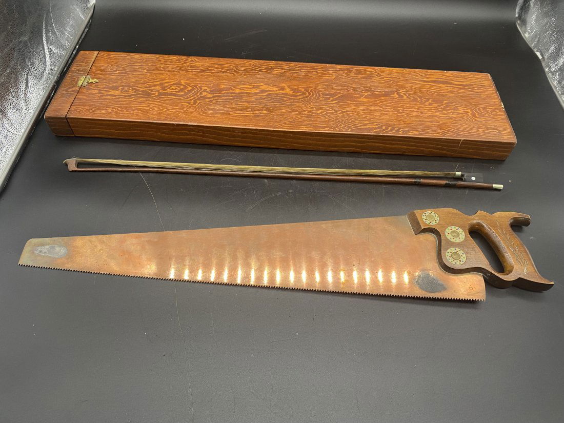 Vintage Saw Violin (1 of 7)