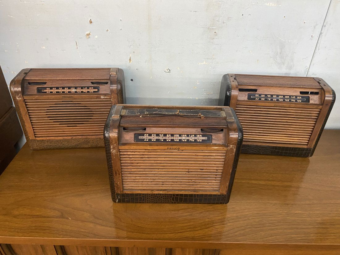 3 Vintage Philco Radios (1 of 6)