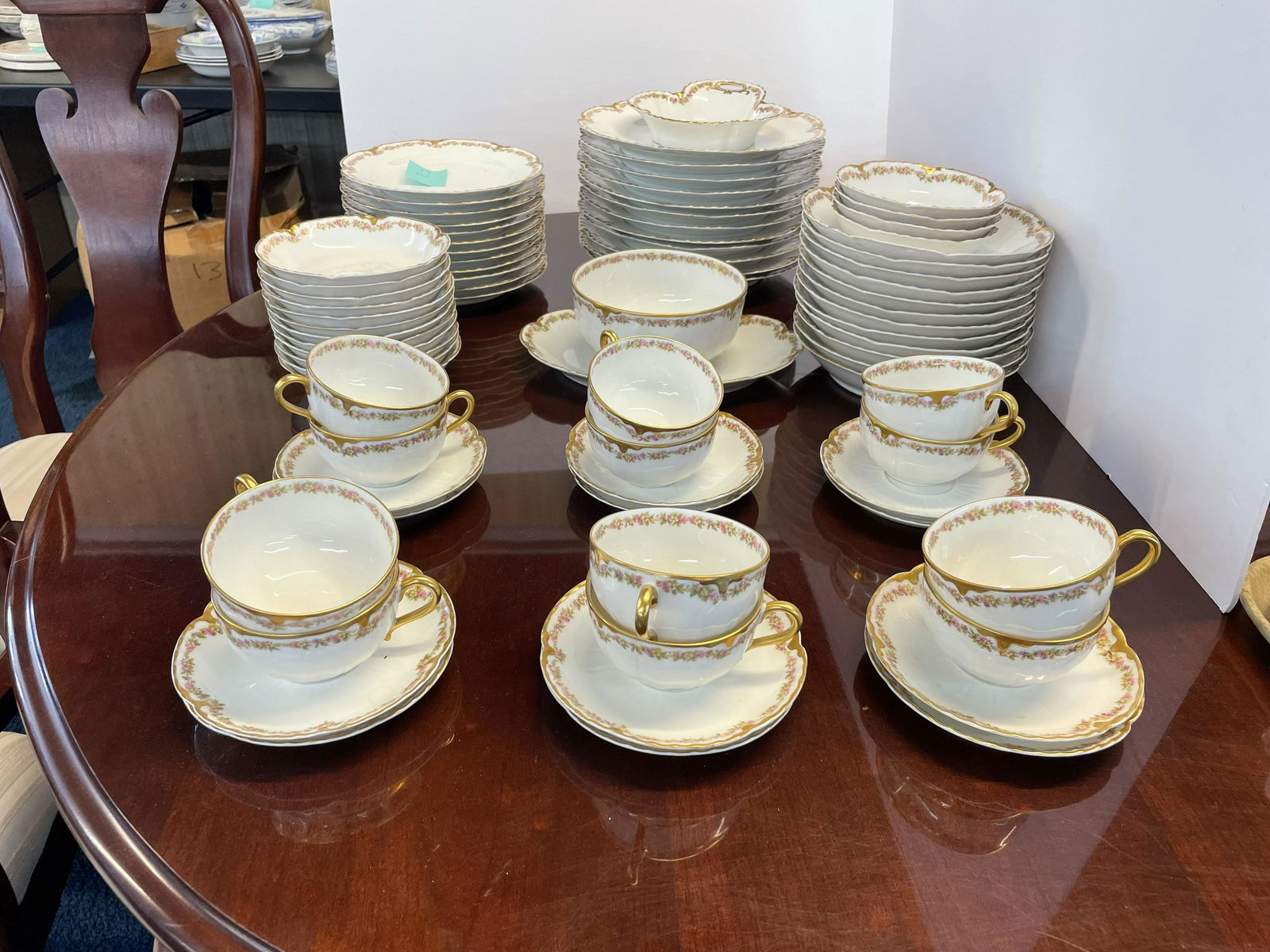 Approx. 79 Pieces Limoges Gold China (1 of 4)
