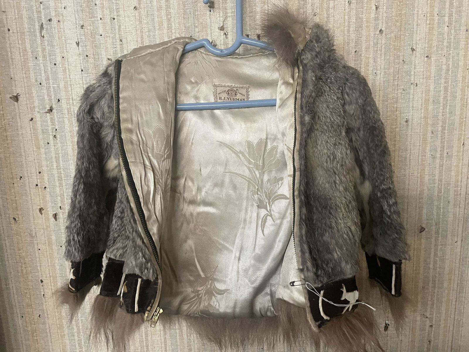 H. J. Yurman Alaskan Childs Fur Coat (1 of 4)