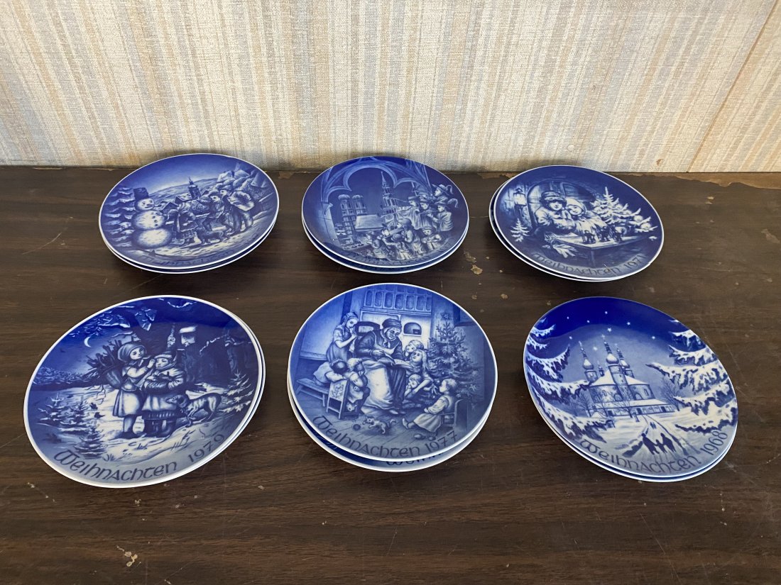 Twelve Bavarian Christmas Plates: Plates date from the 1960'S & 1970's. Measure 8" round.