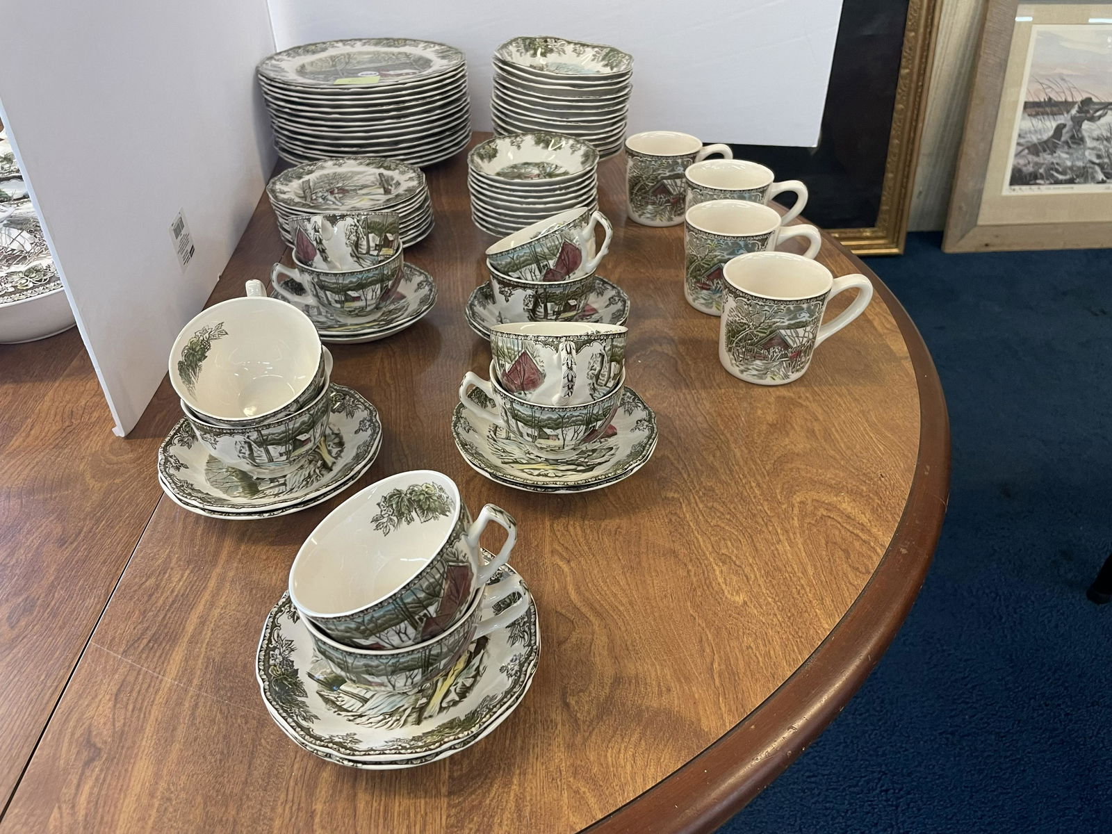 70 Pieces Johnson Brothers Friendly Village (1 of 4)