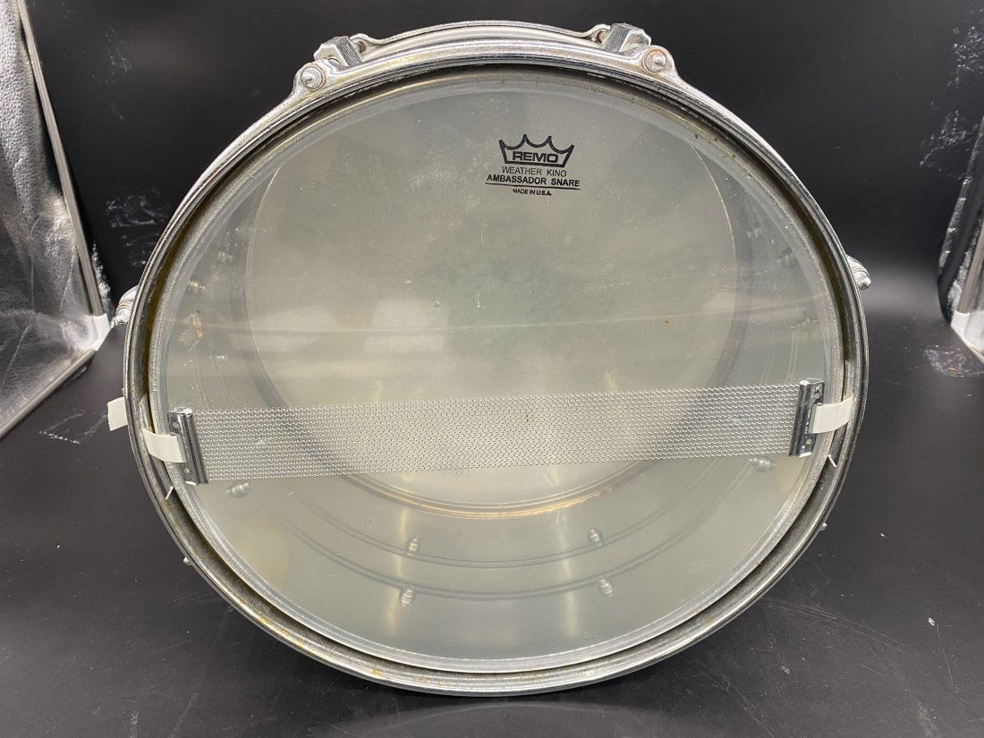 Pearl Snare Drum (1 of 5)